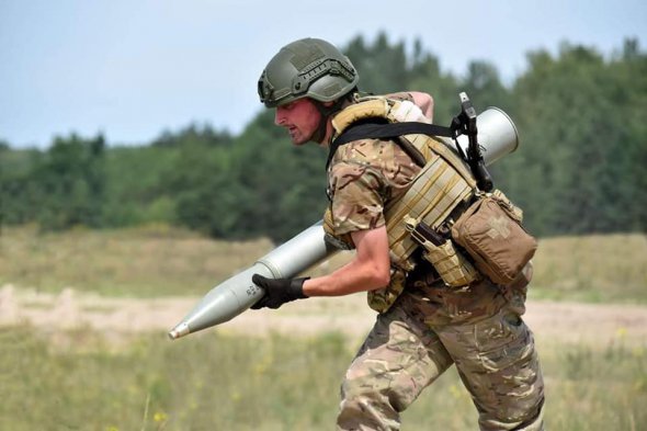 Вооруженные силы Украины продвигаются в Херсонской области. Украинские защитники постепенно выбивают врага с захваченных им территорий. ВСУ, вероятно, готовятся начать или уже начали контрнаступление в Херсонской области.