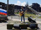 Окупанти у Маріуполі провели концерт на Азовсталі, а також концерт для російських електриків