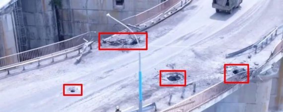 ВСУ ударили по мосту в районе Каховской ГЭС в Херсонской области. Он стал негодным для использования