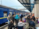 Обов'язкова евакуація з Донецької області триває