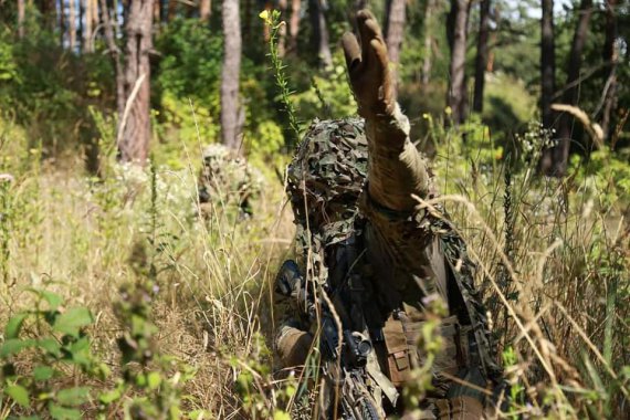 ЗСУ дають гідну відсіч окупантам і стримують наступ