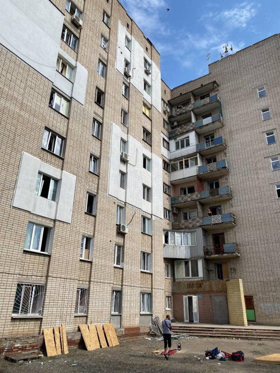 Росія з новою силою вдарила по Миколаєву. Є значні руйнування цивільної інфраструктури