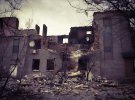 Разрушены россиянами дома в Попасной, апрель.