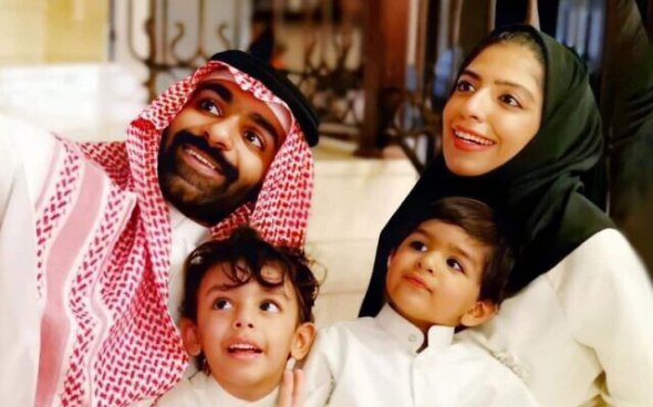 Приговорена к 34 годам тюрьмы Сальма аль-Шехаб с мужем и двумя детьми