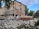 Російські окупанти знищили на Донеччині ще два навчальних заклади
