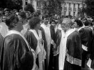 Церемонія відкриття Києво-Могилянської академії, яка відновила свою роботу після 175-річної перерви. Перший проректор з науки, академік Мирослав Попович (праворуч), 24 серпня 1992 року