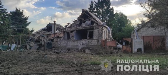 На Донеччині російські окупанти вбили та поранили мирних жителів