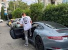 Сергій Колесник сідає Porsche. Вартість такого автомобіля становить майже 4,7 млн грн.