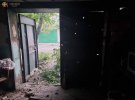 В Николаевской области после обстрелов горела квартира в пятиэтажке и гараж