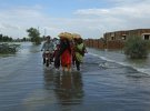 Смертоносна повінь у Пакистані забрала життя десятків людей