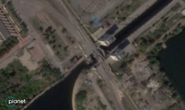 Каховський міст через Дніпро на Херсонщині обвалився внаслідок точних ударів ЗCУ