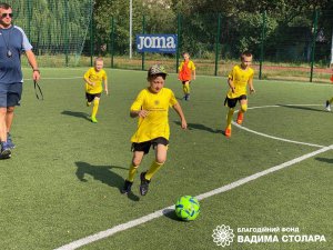 Маленькие футболисты выкладываются в полную силу