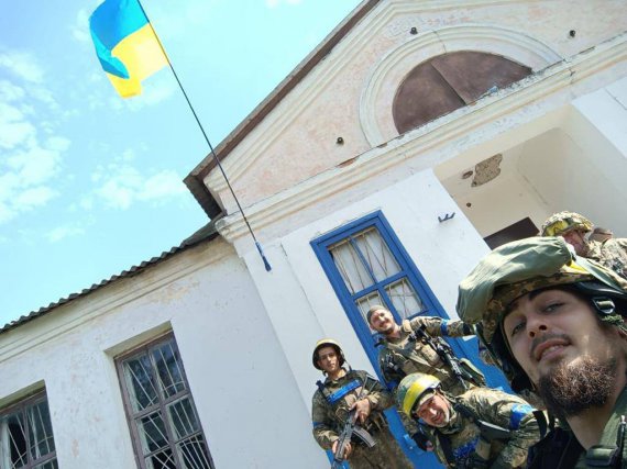 200 днів триває героїчне протистояння України  російським окупантам