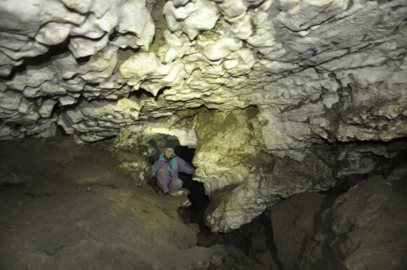 У печері на Тернопільщині знайшли давні артефакти