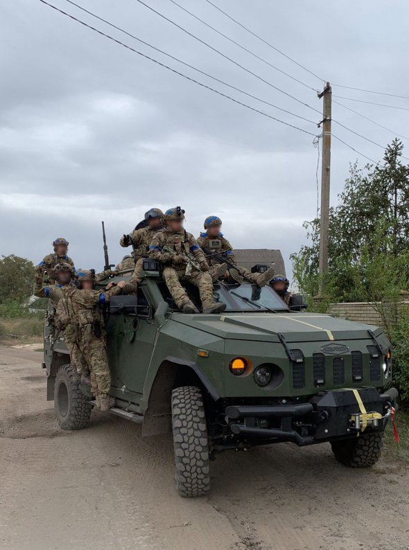 Украинские военные в Изюме