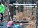 В Ізюмі продовжується ексгумація містян, які загинули під час російської окупації міста. Наразі відомо про щонайменше 500 тіл