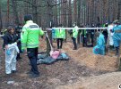 В Ізюмі продовжується ексгумація містян, які загинули під час російської окупації міста. Наразі відомо про щонайменше 500 тіл