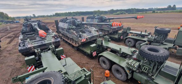 Поврежденные гаубицы ВСУ на фронте направляются в Литву для ремонта