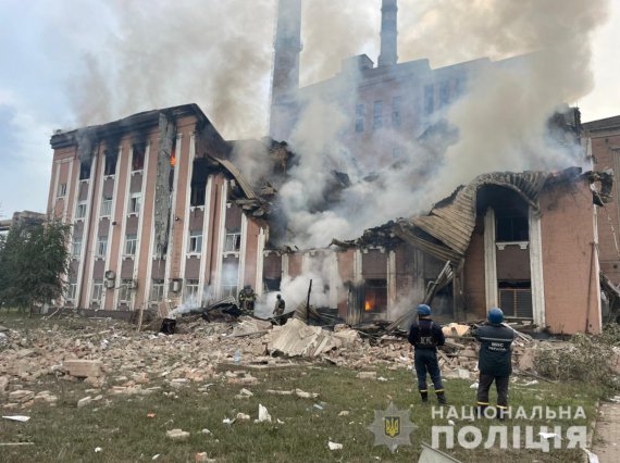 За прошедшие сутки российские оккупанты 30 раз обстреляли города и села Донецкой области