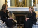 Первая леди встретилась с принцессой Уэльской Кейт Миддлтон в Букингемском дворце.