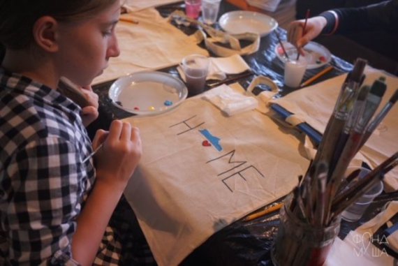 Компанія Ferrexpo долучилась до благодійного проєкту "Незламна мама" "Фонду Маша" Маші Єфросиніної. Метою проєкту є надання психологічної підтримки матерям та дітям, які постраждали внаслідок воєнних дій