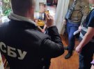 Служба безпеки України затримала мешканку одного з прикордонних селищ Чернігівщини. Вона передавала російському агресору розвіддані про переміщення та дислокацію підрозділів Збройних сил України в регіоні
