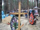 На місці масового поховання людей в Ізюмі на Харківщині вже ексгумували 427 тіл