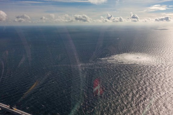 Данські військові показали фото з місця витоку на "Північному потоці"