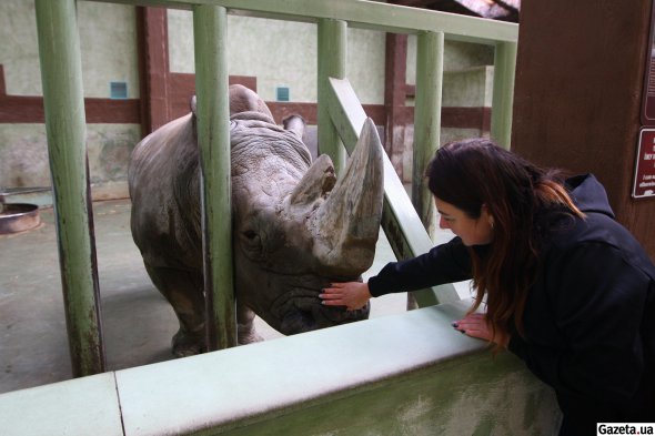 Наталья Уховская работает администратором зоопарка.  К животным наведывается почти каждый день