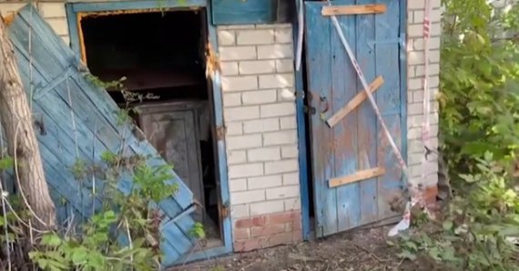 В селе Пески-Радьковские в Харьковской области обнаружили застенку российских оккупантов.