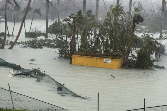 Флоридой пронесся мощный ураган Иен