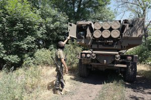 Американські системи залпового вогню ”Хаймарс” працюють проти окупантів з липня. За цей час уразили майже сотню цілей