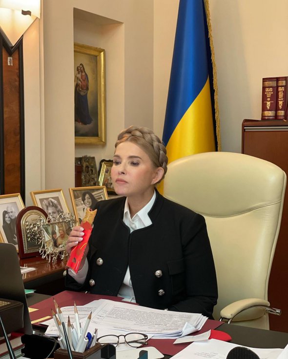 Лідерка "Батьківщини" Юлія Тимошенко полюбляє пиріжки з вишнями з McDonald's