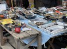 Блошиний ринок на станції метро Почайна - найбільший у Києві