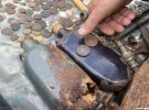 На барахолці можна купити рідкісні старовинні монети. Продавці - експерти, що порядять вигідний товар і знаються на історії