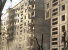 Российские террористы в ночь на 9 октября обстреляли Запорожье. Разрушили 9-этажное здание и пять частных. Погибли 13 человек, среди которых – ребенок. 87 человек получили ранения, в том числе десять детей.