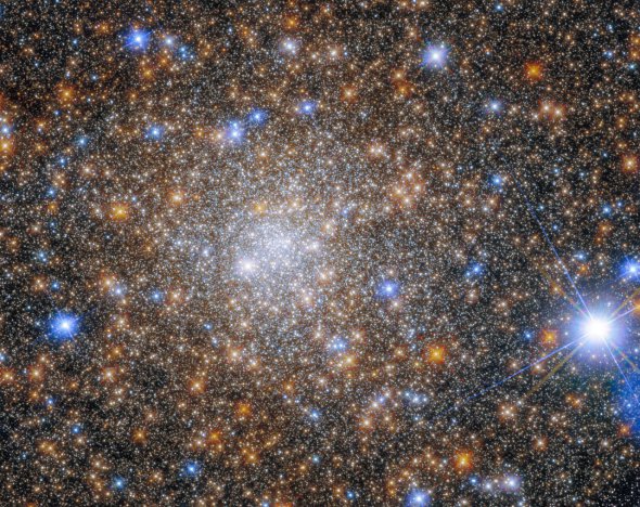 Hubble зробив нову світлину далекого космосу