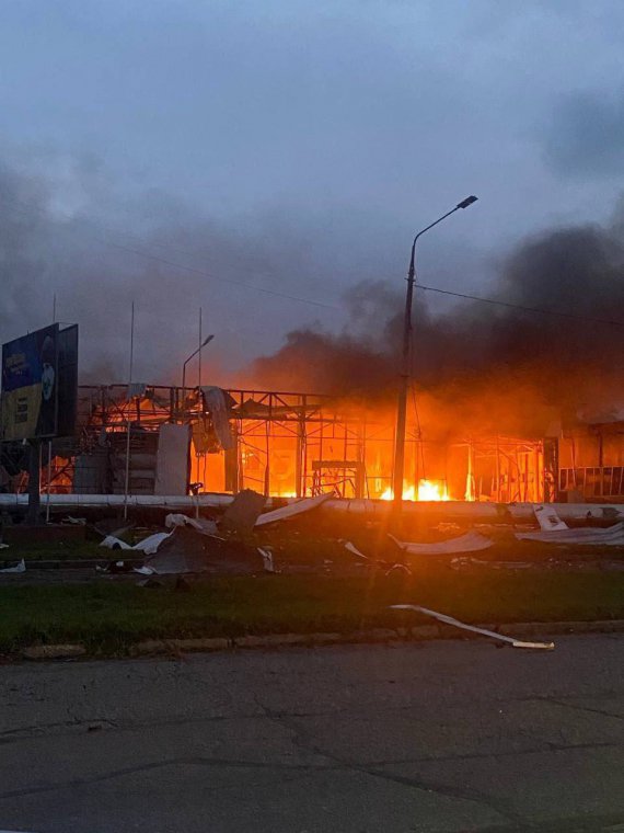 Последствия обстрелов Запорожья 11 октября