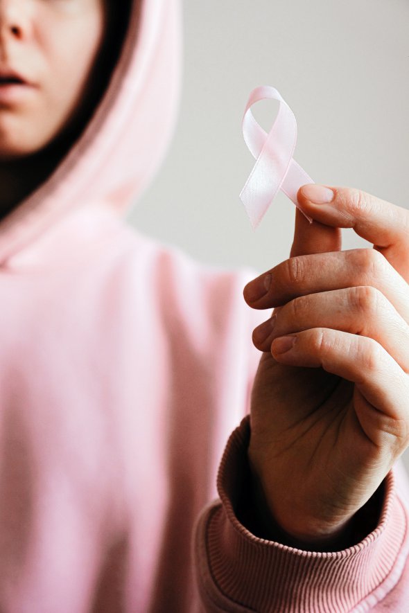 Рак молочної залози посідає перше місце серед жіночих онкологічних захворювань