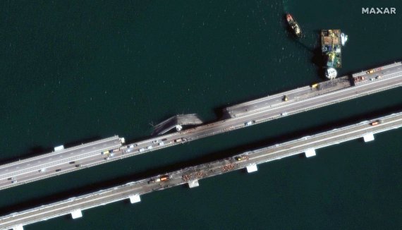 Maxar Technologies показала, как выглядит из космоса сейчас Крымский мост