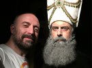 Турецкий актер Халит Эргенч, которому досталась роль Султана Сулеймана в сериале "Великолепный век", стал суперзвездой после выхода турецкой драмы на экраны