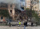 В Киеве продолжаются спасательные работы на месте, где произошел взрыв в результате атаки дронами