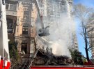 Уранці 17 жовтня росіяни атакували Київ іранськими безпілотниками Shahed-136. Зруйнували житловий будинок. Двоє людей загинули. 