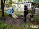 Полиция завершила эксгумацию на месте самого більшого массового захоронения в городе Лиман Донецкой области. Правоохранители обнаружили тела 111 гражданских и 35 военных Вооруженных Сил Украины. Продолжается эксгумация из единичных стихийных могил.