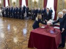 Нова прем’єр-міністр Італії Джорджа Мелоні та 24 члени уряду склали  присягу президенту Серджо Маттареллі