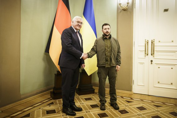 Президент Германии Франк-Вальтер Штайнмайер и президент Украины Владимир Зеленский. Киев, 25 октября.