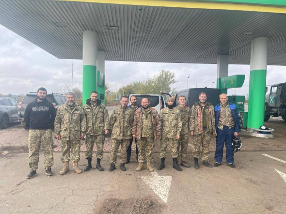 З російського полону визволили 10 українських військовослужбовців.