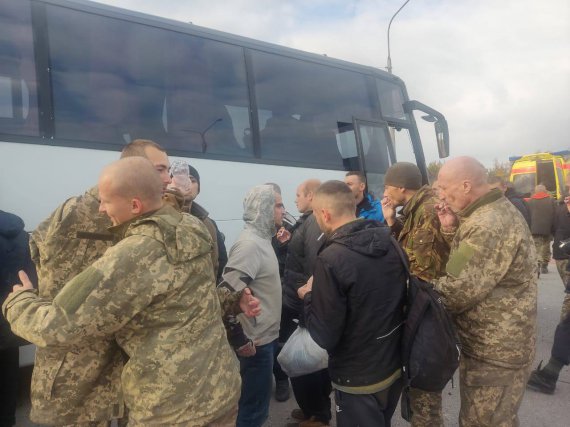 29 октября состоялся очередной обмен пленными. Из российского плена освободили 52 украинцев.