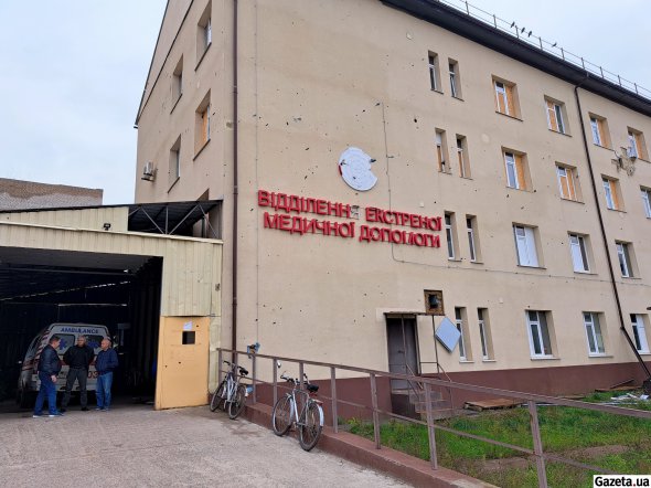 Главный корпус Изюмской городской больницы имени Песчанской Богоматери