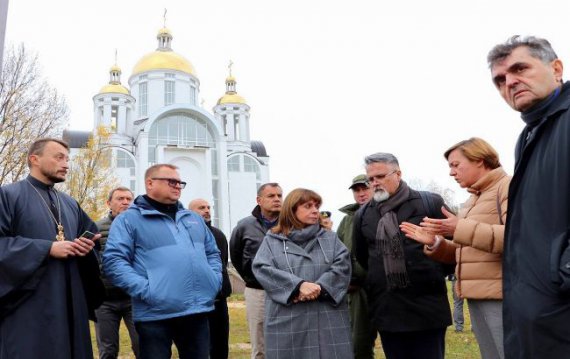 Президент Греции Екатерина Сакелларопулу посетила пострадавшие от войны районы Киевской области